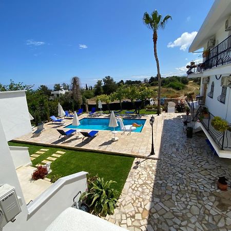 Templos Homes Кирения Екстериор снимка